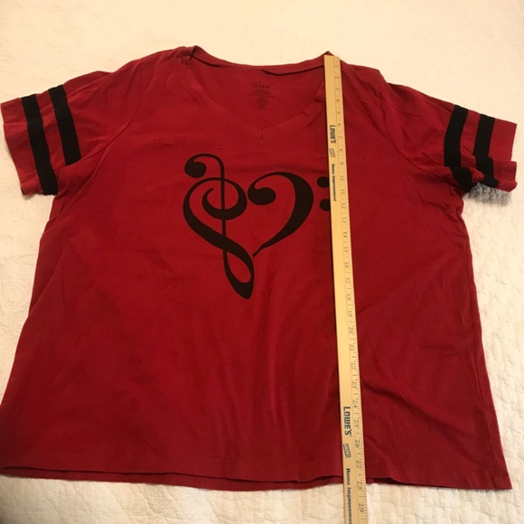 Torrid red short sleeve v-neck t-shirt with music note heart (3X) - Picture 7 of 12